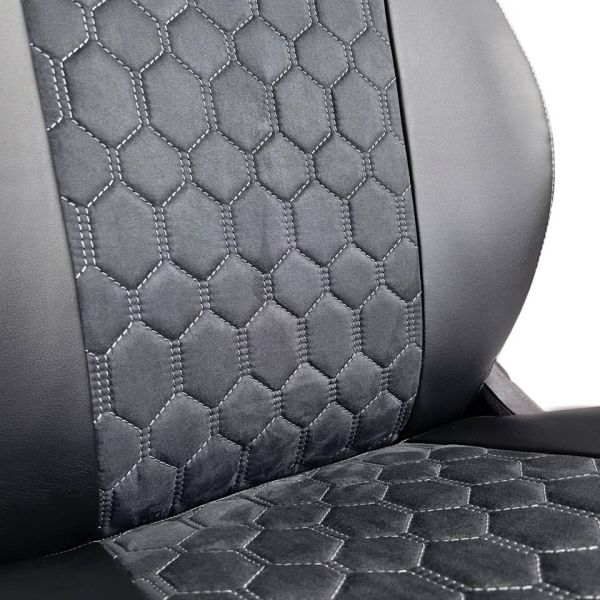 Чехлы Алькантара на Skoda Yeti 2009-2018 г.в. Чехлы Алькантара на Skoda Yeti 2009-2018 г.в.